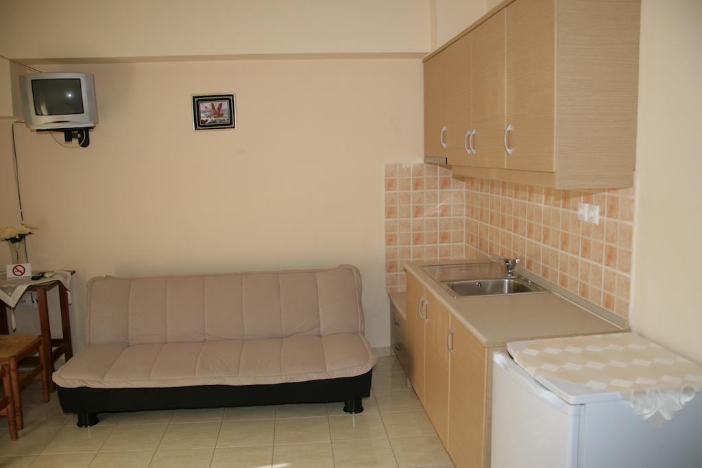 Elanthi Hostel קסטוריה מראה חיצוני תמונה