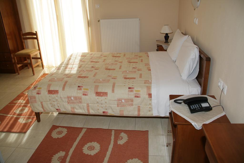 Elanthi Hostel קסטוריה חדר תמונה